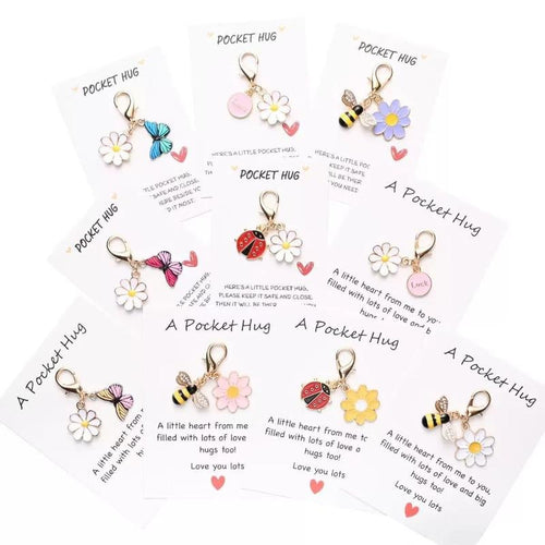 ✨20 Sets Hug Favors(🦋Butterfly, Ladybird, Flower, Bee)